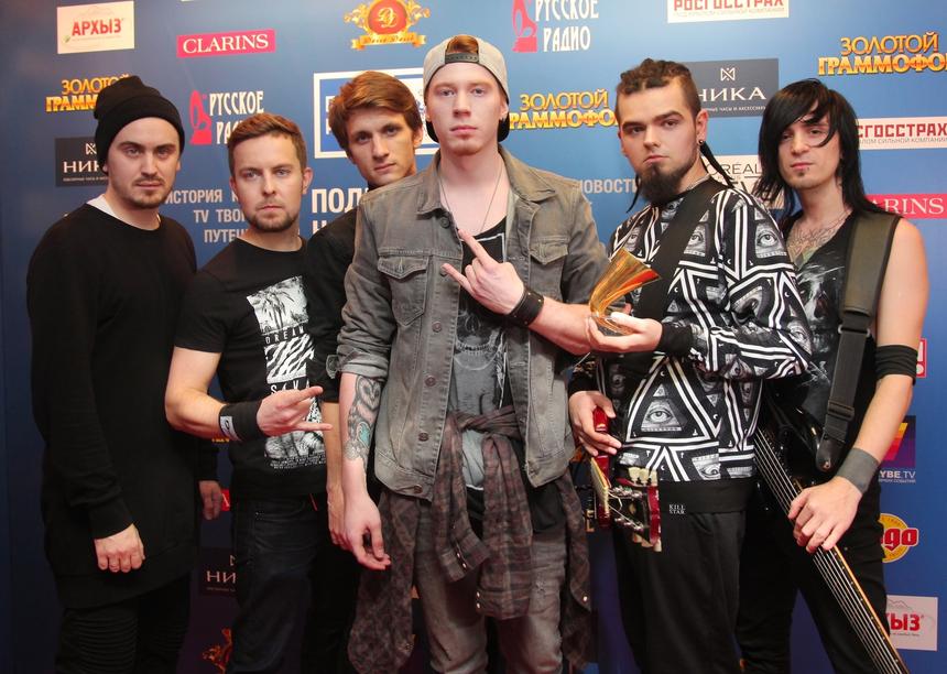 Вынуждены выпрашивать деньги: уехавший в США Никита Пресняков подставил друзей в России