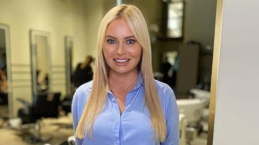 46-летняя Дана Борисова пожаловалась на «бугры и гематомы» после сделанной липосакции