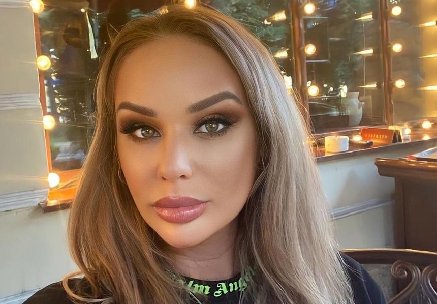 Скандально известную «любовницу» Пьера Нарцисса Ксению Грин арестовали прямо на концерте