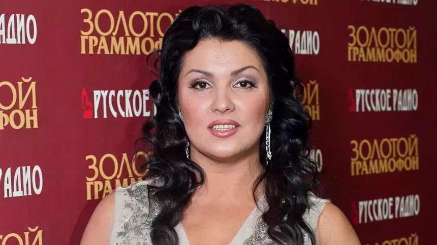 «Дикий вой»: Анна Нетребко с изменившимся голосом опозорилась на публике