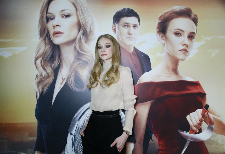 Не везет в любви: в Сети жалеют оставленную бойфрендом Светлану Ходченкову