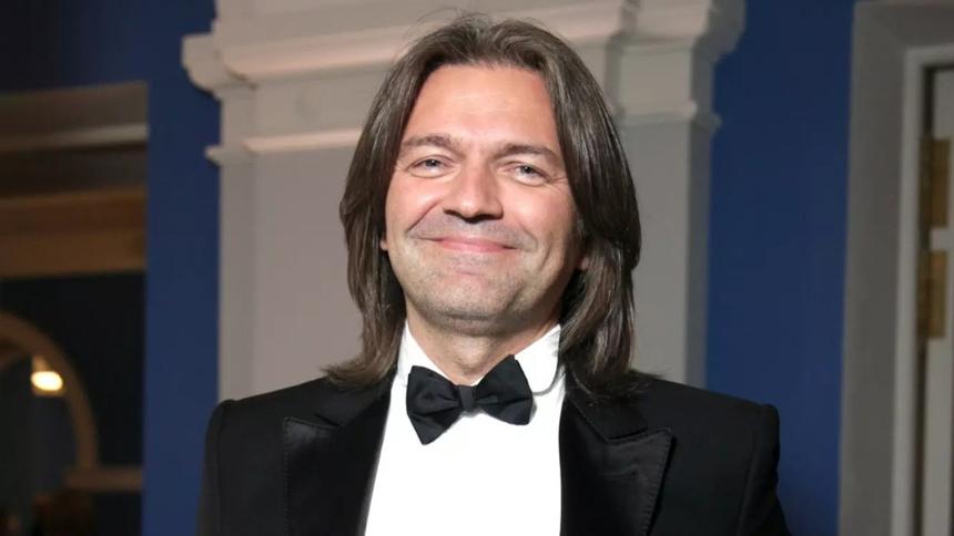 Пожаловавшийся на отсутствие молодой аудитории Дмитрий Маликов объявил о сотрудничестве с Мией Бойка