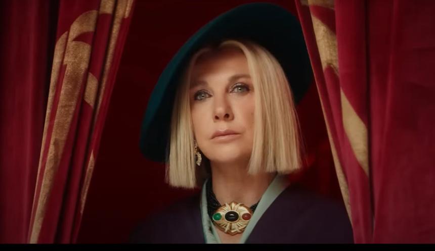 Елена Яковлева в роли новой "Шапокляк"