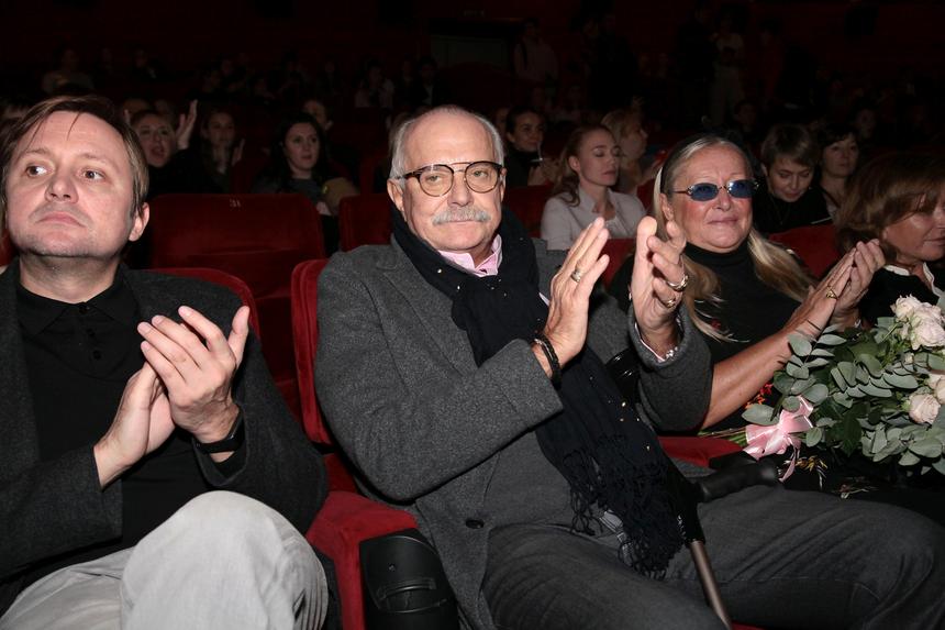 Режиссер Никита Михалков ответил на вопрос, как наказывать сбежавших артистов