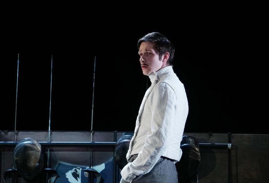 «Не было даже телевизора»: актер Кузьма Котрелев о реакции отца-священника на его профессию