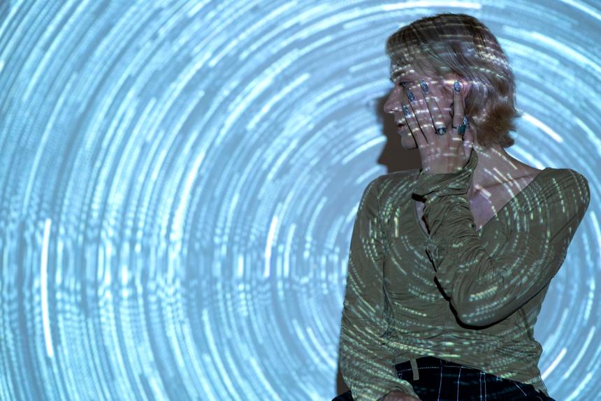 Сеанс гипноза за 24 тысячи рублей: Геннадий Иванов об искусстве перезаписывать воспоминания