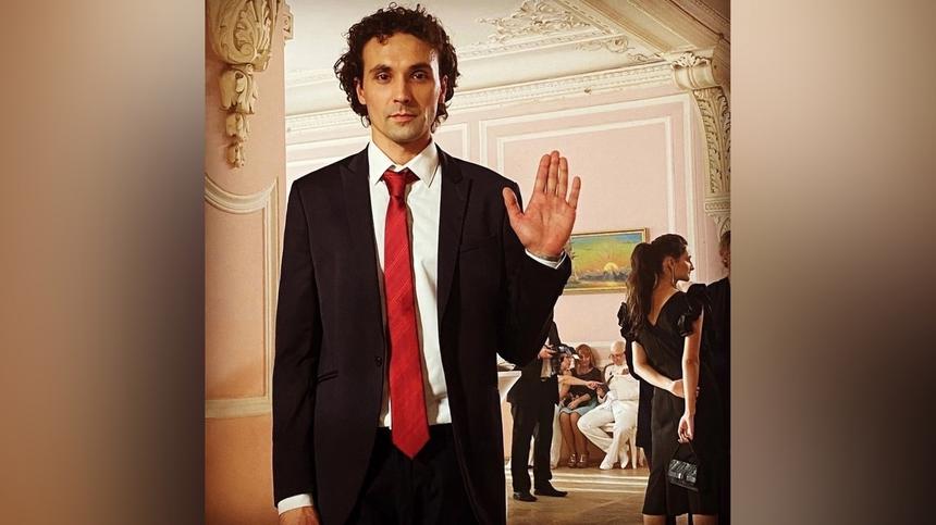 Звезда «Теста на беременность» Кирилл Варакса смог попасть в больницу к жене благодаря роли