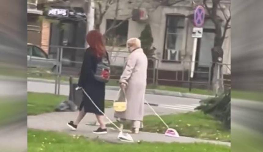 Клинический психолог пояснил, почему россияне начали выгуливать утюги