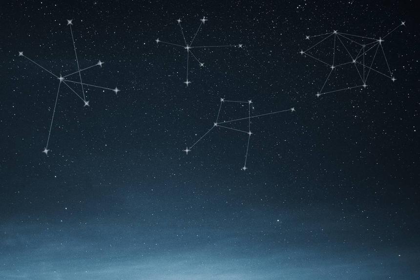 Знаки зодиака, которым звезды советуют в мае переосмыслить свою жизнь