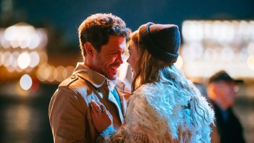 «Высморкаться было некуда»: Кристина Асмус оправдалась за ужасный поцелуй с Павлом Деревянко