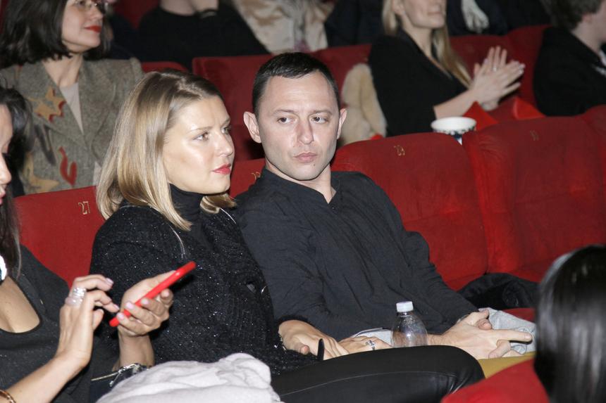 Кидался семечками: очевидцы рассказали, как вел себя солист группы «Звери» в самарском баре перед конфликтом