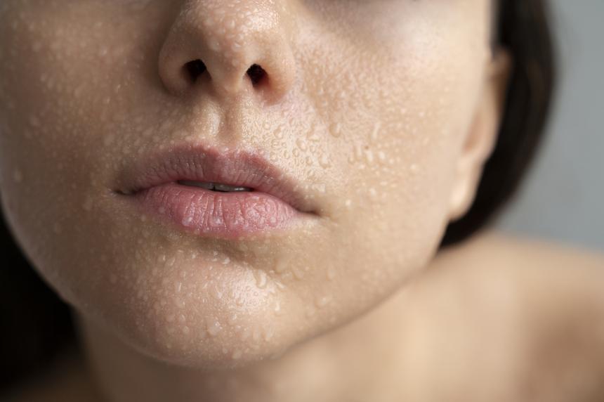 Косметолог, дерматолог, эстетист: к кому обратиться, если возникли проблемы с кожей