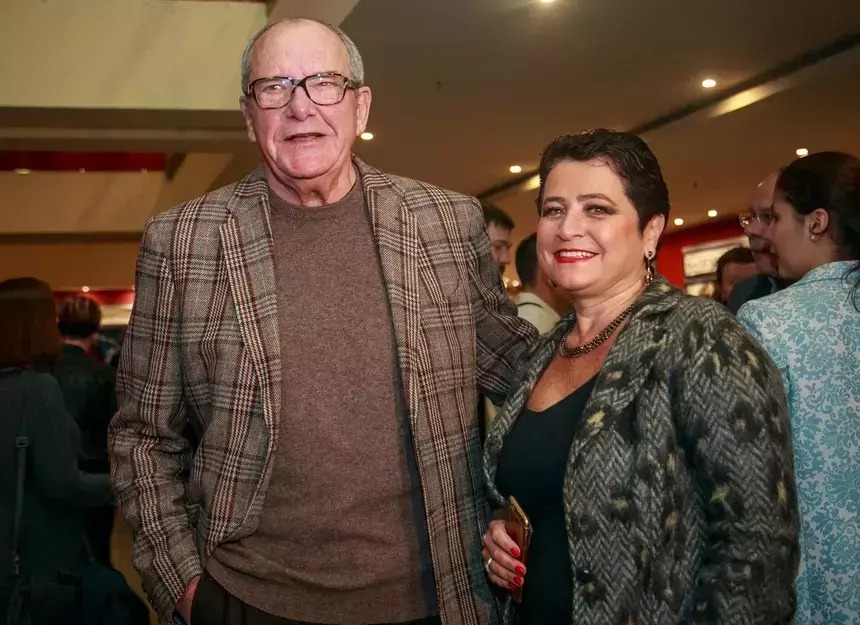 Осталась одна тень: Эммануил Виторган напугал фанатов внешним видом после выписки из больницы