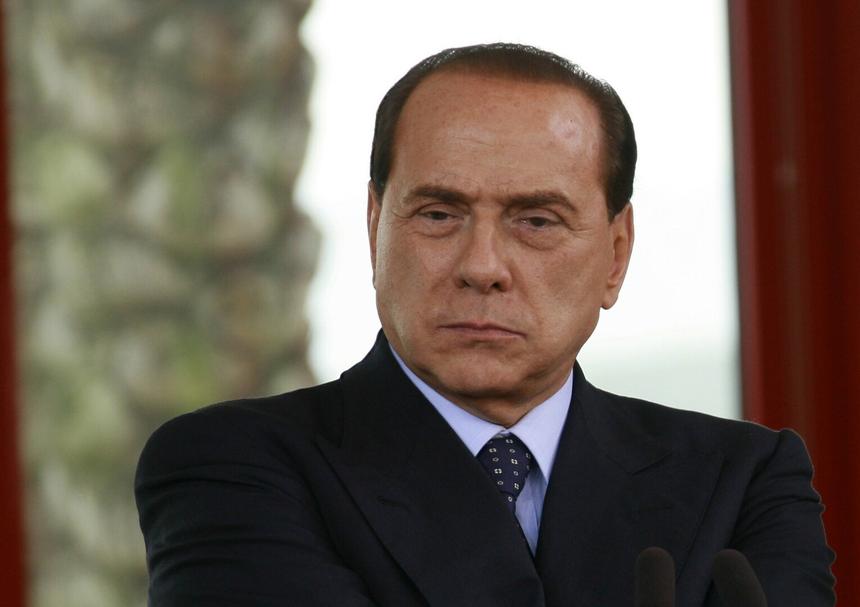 Три самолета и более десятка вилл: наследство умершего Сильвио Берлускони оценили в миллиарды евро