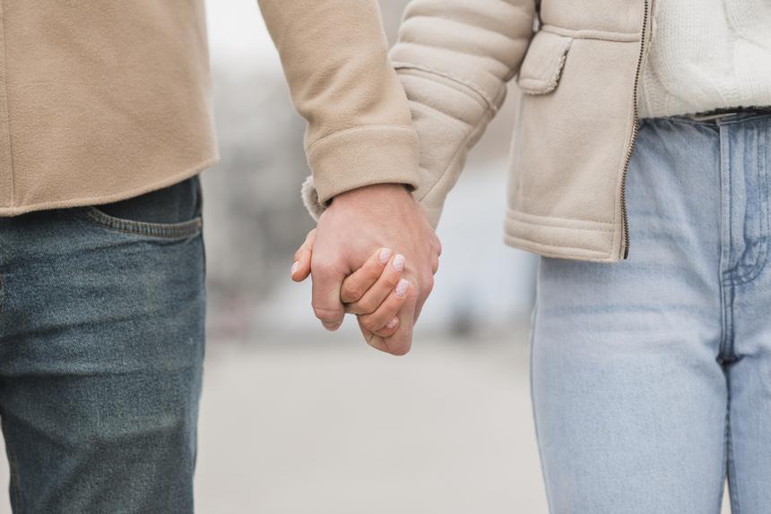 Брат в это время читает: самые взрослые сиамские близнецы рассказали о своей сексуальной жизни