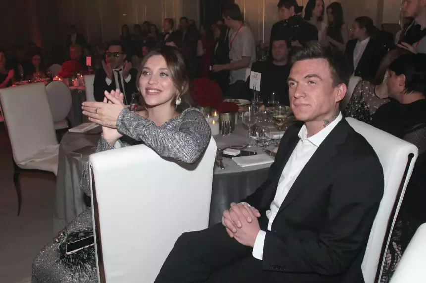 Телеведущая Регина Тодоренко готовится стать мамой в третий раз