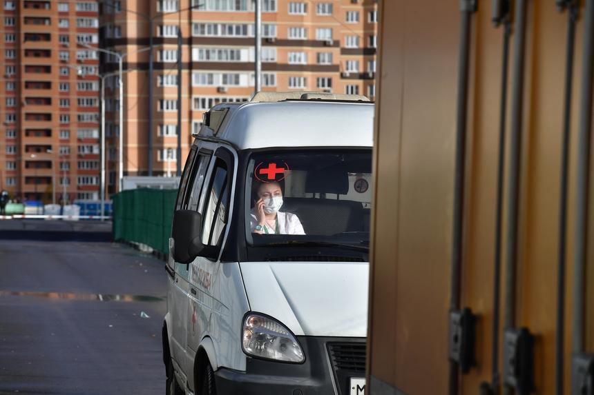 Возили в Петербург, но не помогло: девятиклассник в Москве пытался покончить с собой после экзаменов