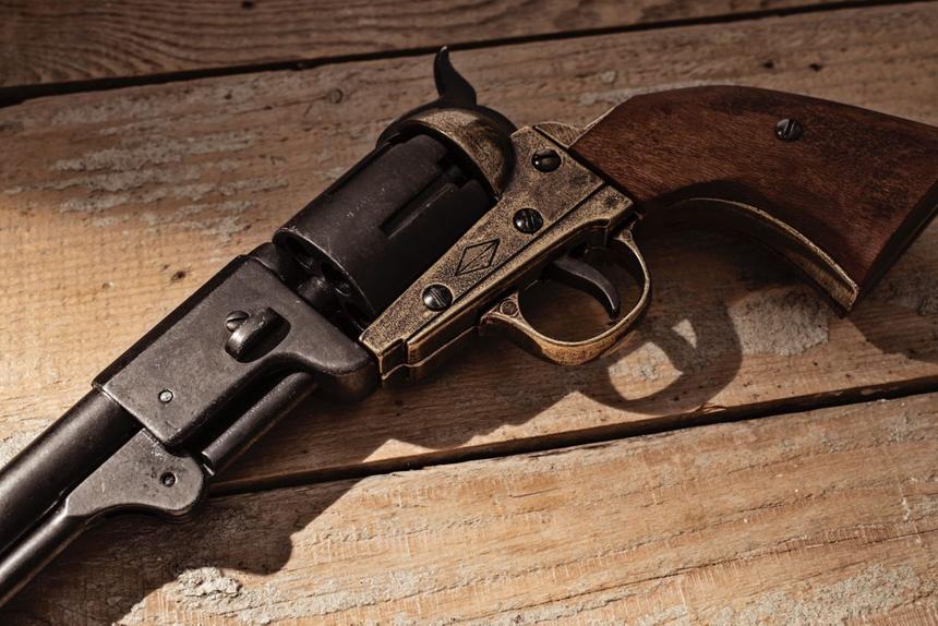 В Санкт-Петербурге двое подростков расстреляли помещение при храме