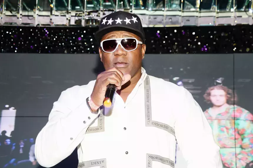 Сотни тысяч долларов: стало известно об африканском наследстве покойного Пьера Нарцисса