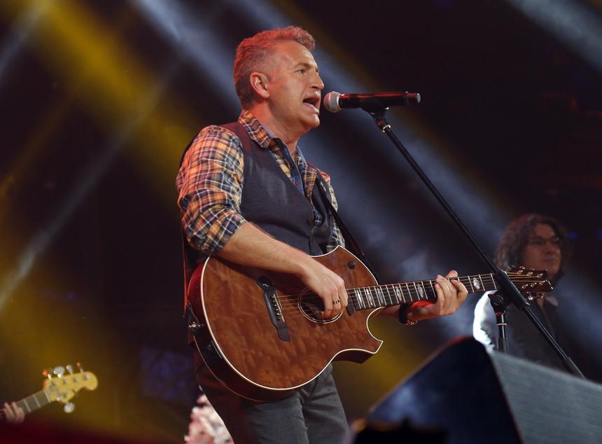 Отца Леонида Агутина госпитализировали после выступления на юбилее сына