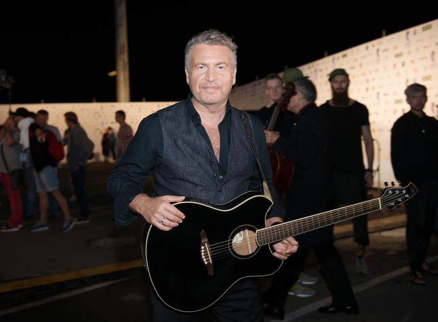 «Жалко»: фанаты рассказали, почему Варум не было на большом юбилейном концерте Агутина