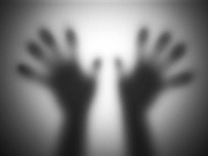 «Все дома убирает, готовит»: мать челябинского маньяка представляла его пленницу как работящую сожительницу