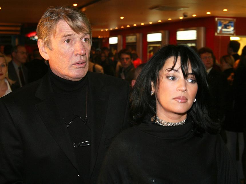 «Буду думать»: вдова Абдулова рассказала, во что хочет превратить дом покойного актера