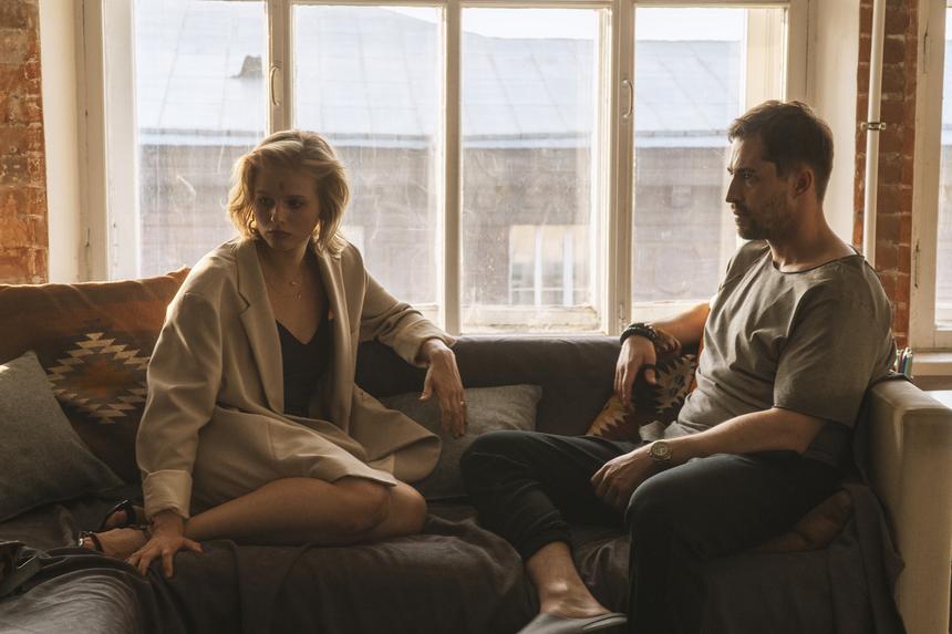 Завершились съемки ромкома «Блеск» с Ларисой Долиной