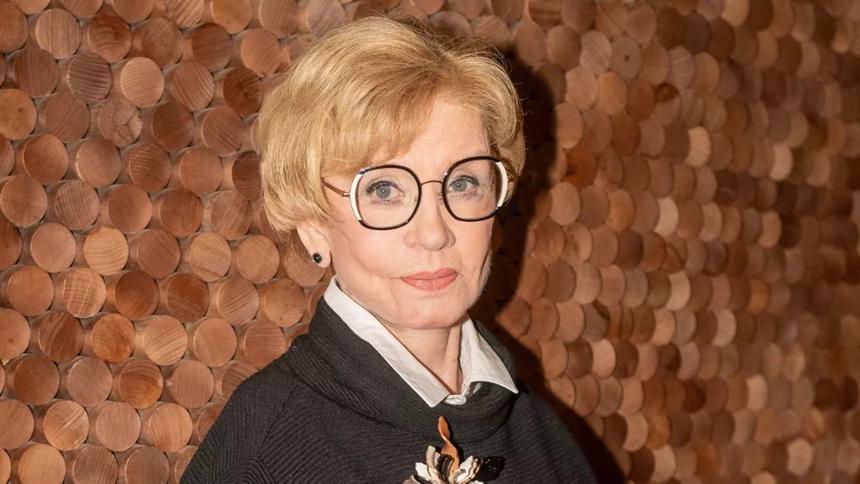 Юлия Меньшова показала внешность 81-летней Веры Алентовой в обычной жизни