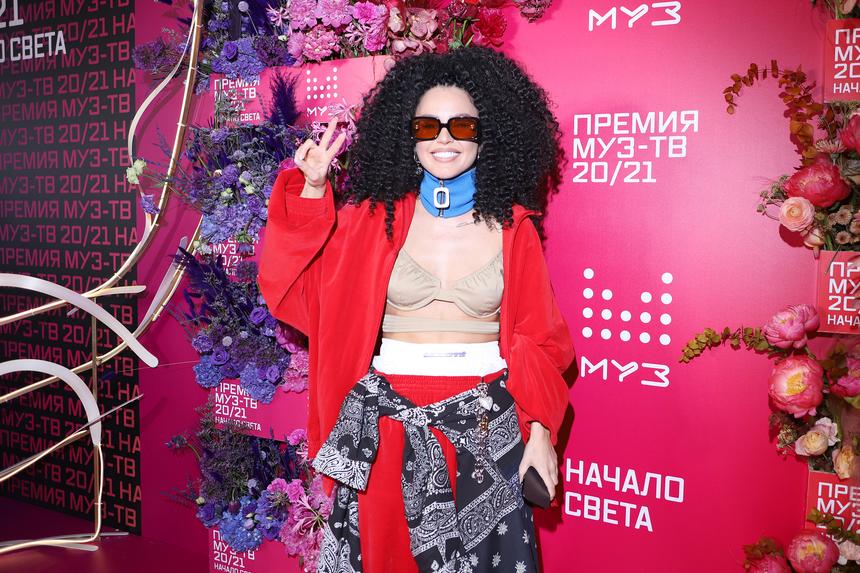 32-летняя певица Юлия Зиверт рассказала о безответной любви к Андрею Губину