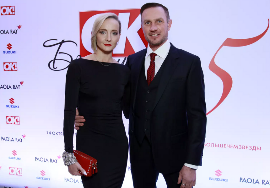 Очередные проблемы: врачи делают все возможное для спасения руки Романа Костомарова