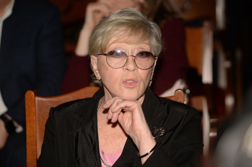 Стало известно, куда пропала 88-летняя звезда «Служебного романа» Алиса Фрейндлих