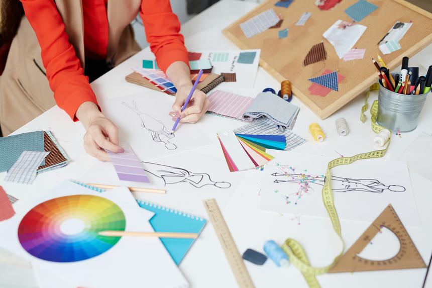 Насилие, тройня, безработица: истории трех россиянок, превративших хобби в бизнес