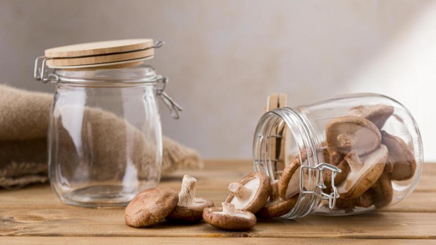 Нижегородские пенсионеры поели грибов и оказались в реанимации с галлюцинациями