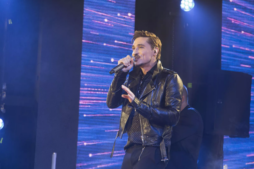 Отменять не стали: заболевшему Диме Билану придется выступать в Новосибирске