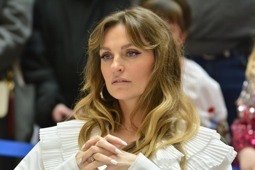 «Я сломалась»: Саша Савельева впала в депрессию после смерти отца