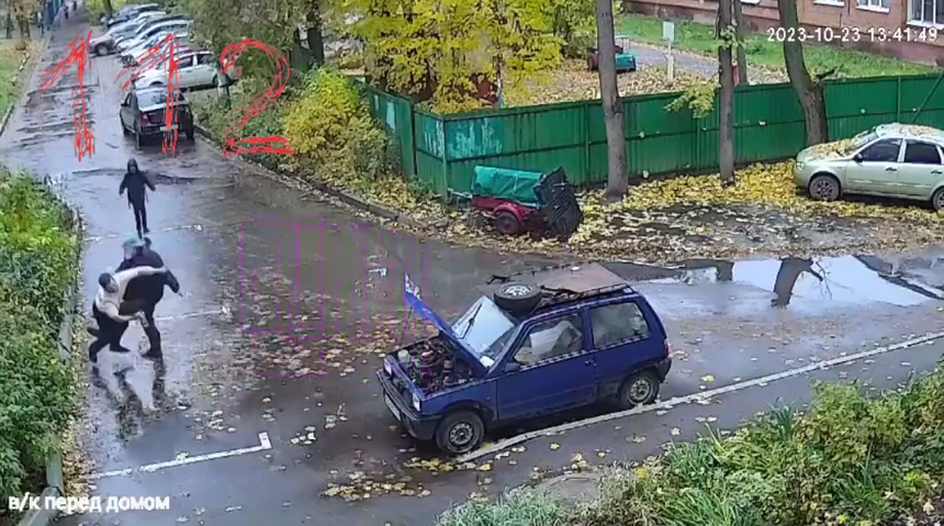 В Щелково пенсионер подсечкой сбил грабителя с ног и передал его полицейским