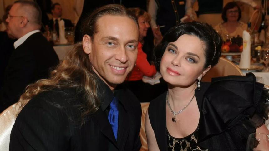 «Пытаются внести в нашу дружную семью раскол»: Королева раскрыла правду о браке с Тарзаном