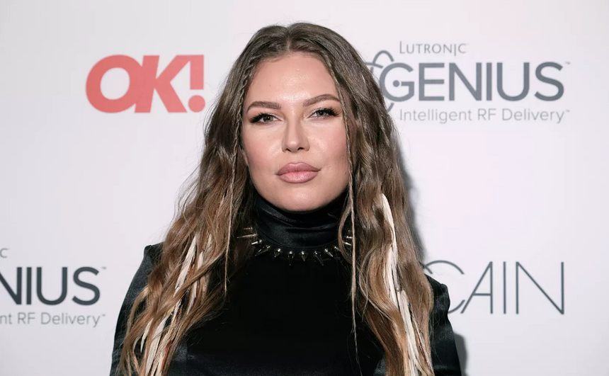 Рита Дакота рассказала о своих проблемах с кожей лица и шеи