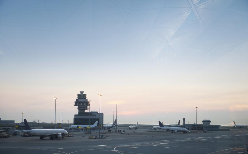 В Петербурге сотрудники авиакомпании не пускали на рейс беременную пассажирку