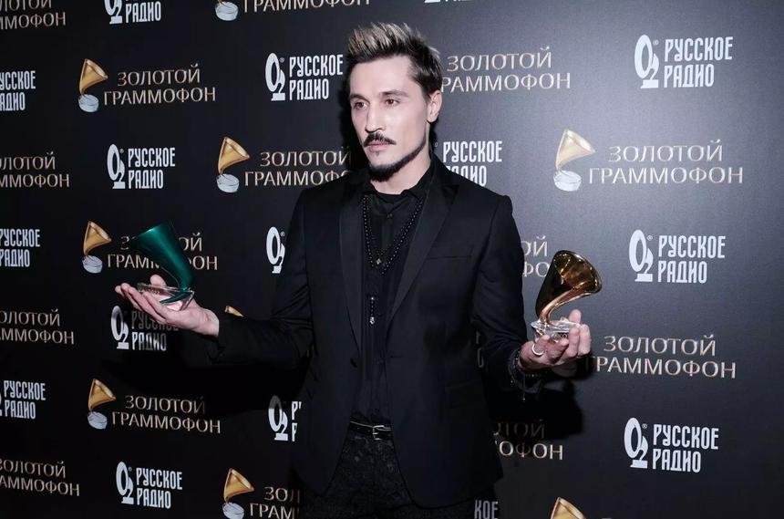 Обшарпанная и без мебели: Дима Билан удивил новой квартирой за 90 миллионов рублей