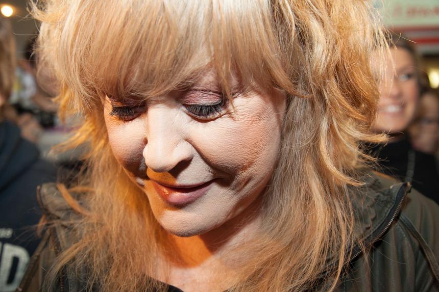 Пугающие гаргульи на входе: как выглядит сейчас роскошный замок Пугачевой и Галкина*