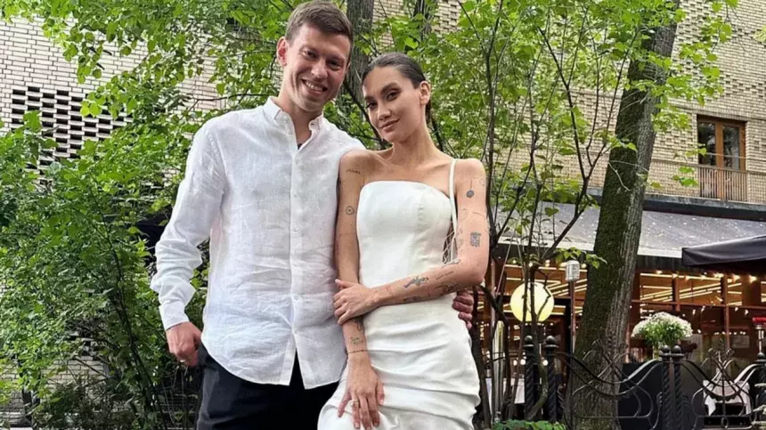 33-летний футболист Федор Смолов назвал новорожденную дочь необычным именем