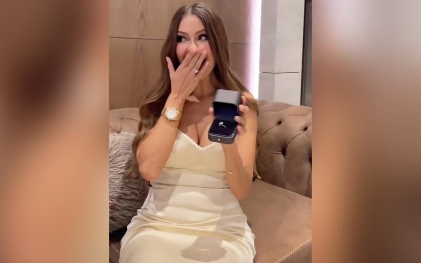 Виктория Боня показала кольцо с бриллиантом и спровоцировала слухи о свадьбе