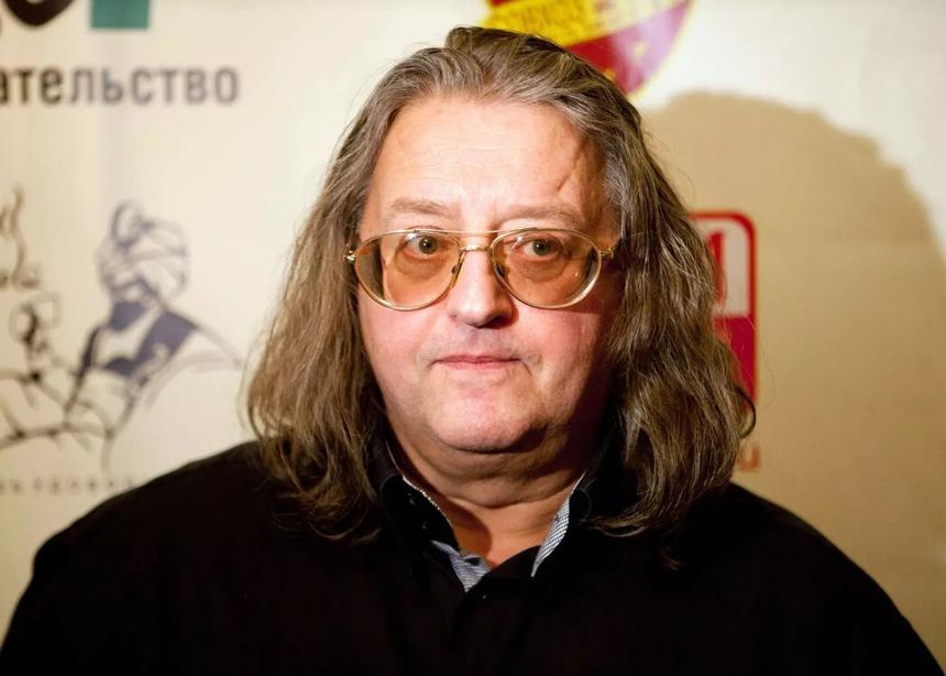 Сын музыканта Александра Градского признался, что вывозил вещи из дома отца