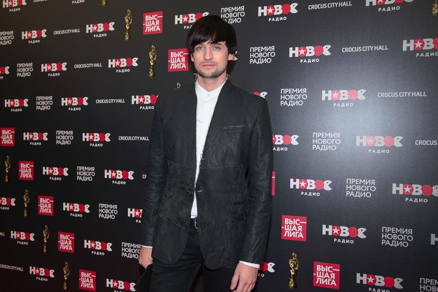 Не очень приятные воспоминания: Дмитрий Колдун рассказал, как получил детскую травму из-за Деда Мороза