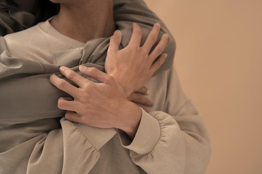 Чего больше всего боятся девушки, когда просят деньги у мужчин: мнение психолога