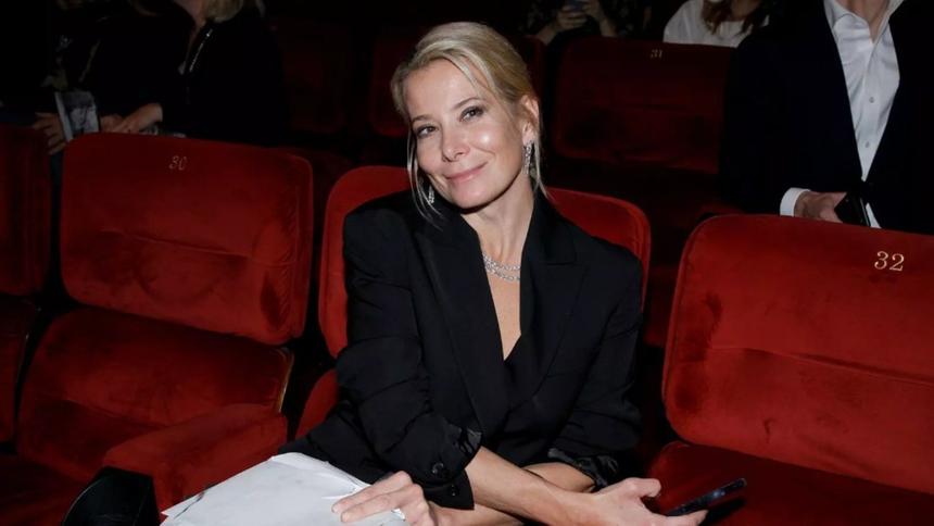 «Анорексия прям»: поклонники обеспокоены внешним видом резко исхудавшей Юлии Высоцкой