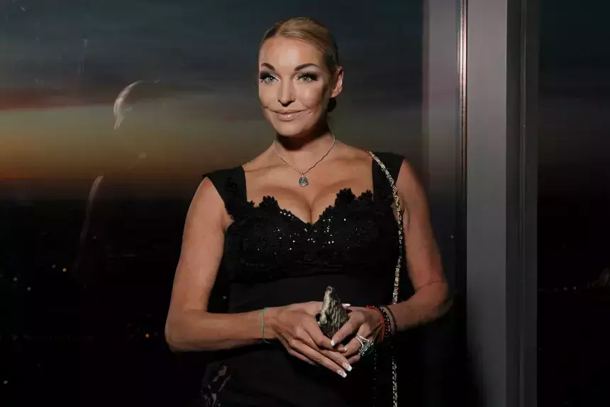 47-летняя Анастасия Волочкова рассказала о сорвавшейся свадьбе, женихе и оленях