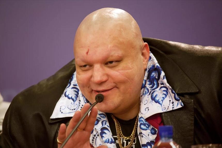 «Я дам ей эти деньги»: нашелся артист, готовый выплатить вместо Ивлеевой миллиард рублей